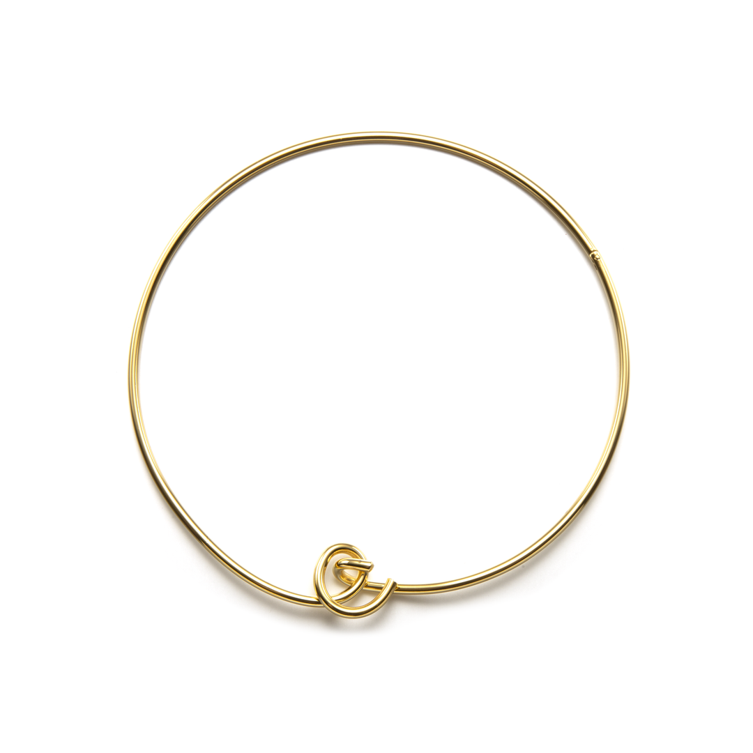 Twisted Knot Choker