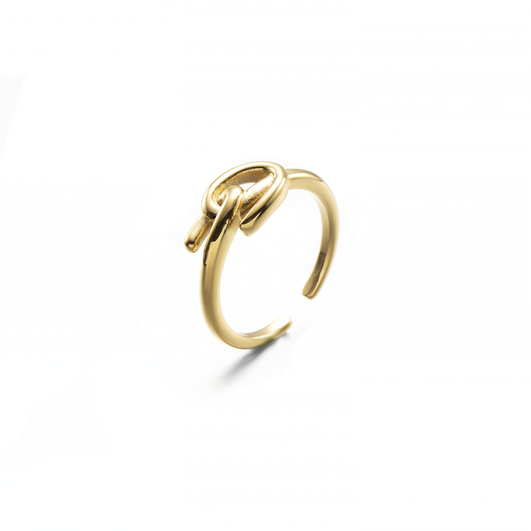 Twisted Knot Ring